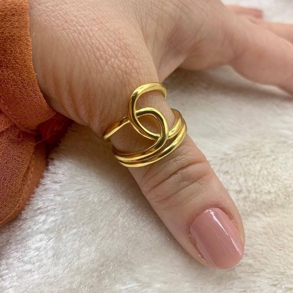 Statement knot Ring