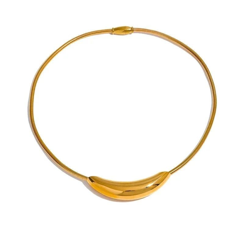 Magnetic snake chain choker