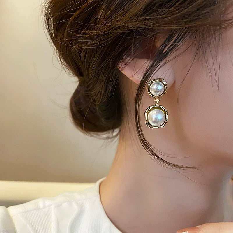 Elegant Pearl Drop Geometric Earrings