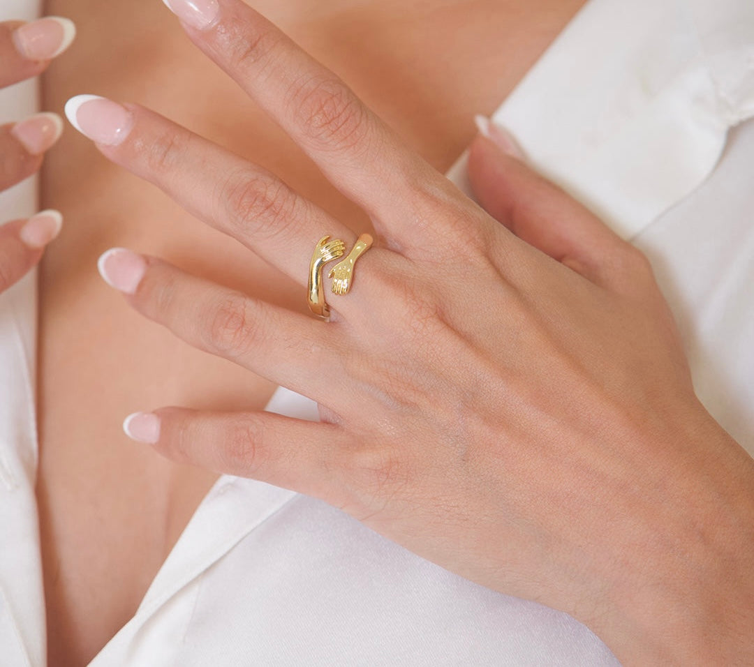 Hug Ring