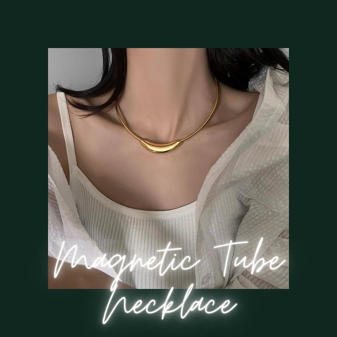 Magnetic snake chain choker
