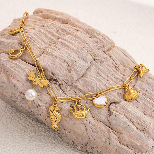 Eight charms Necklace