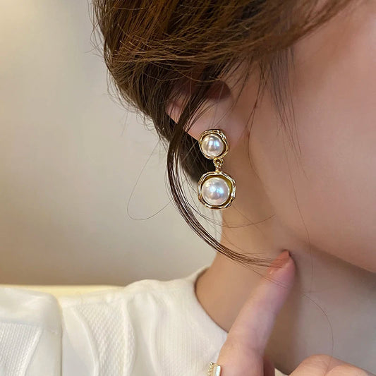 Elegant Pearl Drop Geometric Earrings