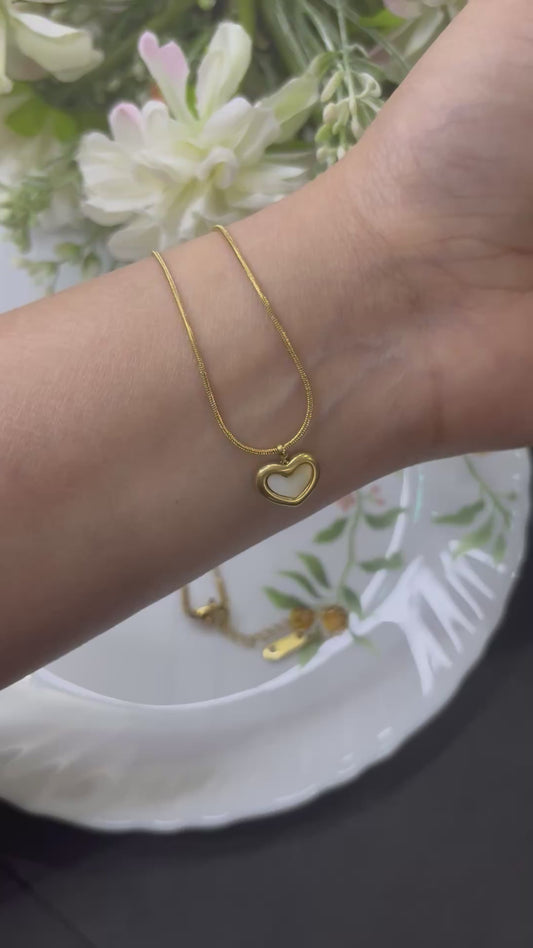 18K Gold Heart White Pearl Enamel Pendant